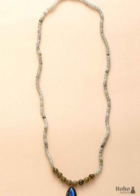 Boho Necklace, Bijou Bodhi Labradorite Beaded Choker